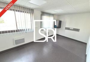 Vente bureaux Issoire - Proche autoroute A75 et bus