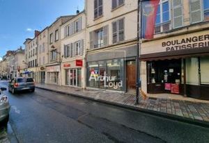 Local commercial à louer Melun centre-ville - Gare de Lyon 25mn
