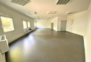 Location bureaux Montpellier - Parc 2000, proche autoroute A9 et tramways