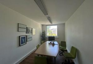 Location bureaux Villeneuve-d'Ascq - Proche métro, centre commercial et axes principaux