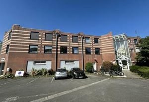 Location bureaux Villeneuve-d'Ascq - Proche métro, centre commercial et axes principaux