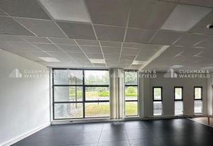 Location bureaux Niederhausbergen - Proche A4 et bus ligne 60