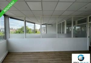 Location bureaux Chantilly - Proche N104 et gare SNCF