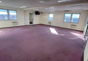 Location bureaux Houilles - Proximité E.Leclerc, RER, Tram et A86