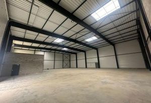 Locaux d'activité à louer Chartres - Proximité A11 et centre-ville