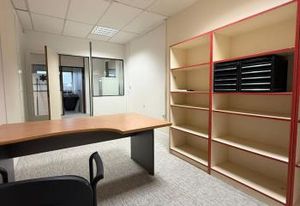 Location bureau Houilles - Proche E.Leclerc, RER, Tram et A86