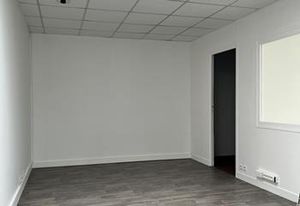 Location bureaux Dury - Proche A16, A29 et Centre Commercial Auchan