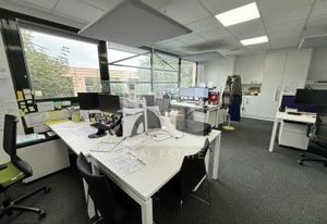 Location bureaux Bron - Parc du Chêne, accès D112, D506, A43, Tram T5