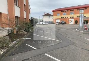 Location bureaux Décines-Charpieu - Proche périphérique et tram