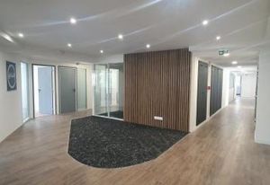 Location bureaux Suresnes - Proche T2 Longchamps