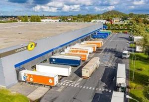 Entrepôt logistique double face à louer Carvin - Proximité A1 et A25