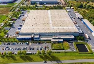 Entrepôt logistique double face à louer Carvin - Proximité A1 et A25