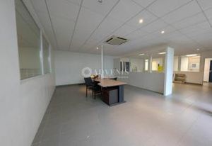 Location bureaux Eckbolsheim - Proche tram et bus, accès autoroutiers