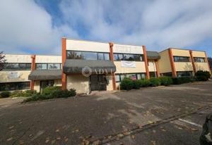 Location bureaux Eckbolsheim - Proche tram, bus et autoroute
