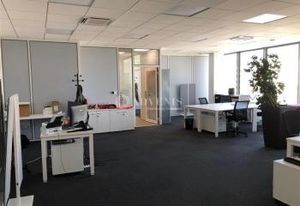 Location bureaux Tours - Proche gare et transports en commun