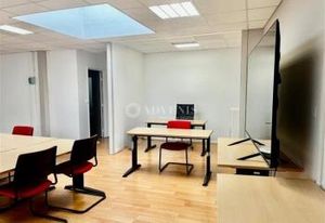 Location bureaux Saint-Cyr-sur-Loire - Proche autoroute A10 et centre-ville