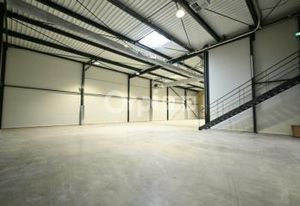 Local d'activité à louer Janneyrias - Proche A432 et aéroport