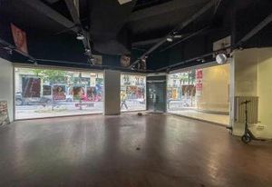 Location boutique Paris 18 - Galerie Guy Môquet