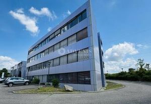 Location bureaux Mundolsheim - Proche autoroute A4 et bus