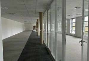 Location bureaux Tours - Quartier des Deux Lions - Proche bus et tramway
