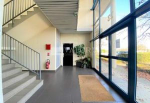 Location bureaux Bron - Proche tramway T5 et bus