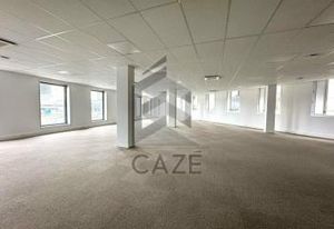 Location bureaux Bordeaux - Gare Saint-Jean, proche tram C et D