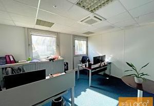 Bureaux à louer Labege - Proximité commerces et transports