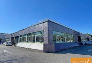 Bureaux à louer Labege - Proximité commerces et transports