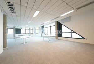 Location bureaux Champagne-au-Mont-d'Or - Proche A6 et bus