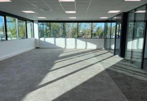 Location bureaux Villeneuve-la-Garenne - Proche Quais de Seine, Tram T1 et RER