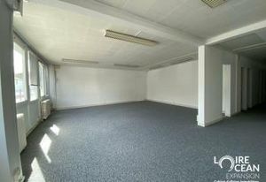 Location bureaux Nantes Est - Proche bus et tram