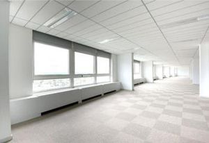 Bureaux à louer Courbevoie - Proche station Esplanade de la Défense