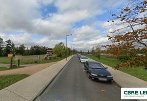Location local commercial Val-de-Reuil - Proche gare