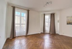 Location bureau Paris 9 - Proche gare Saint-Lazare et Opéra