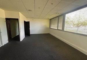 Location bureaux Brumath - A4, bus lignes 5 et 12
