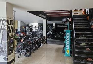 Vente boutique moto et réparation Cahors