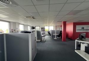 Location bureaux Reims - Immeuble BBC avec parkings