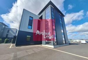 Location bureaux Clermont-Ferrand ZI Brézet - Proche transports