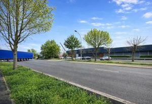 Entrepôt à louer Bordeaux Nord - Proche rocade et Tram