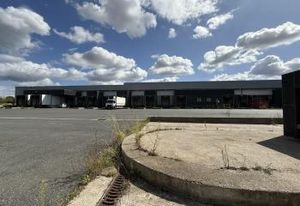 Location bâtiment indépendant Saint-Ouen-l'Aumône - Proximité A15, A115, N184