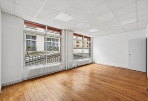 Location bureau Paris 9 - Proche gare Saint-Lazare