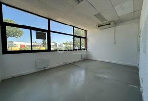 Location bureaux Eckbolsheim - Proche autoroute, bus et tramway