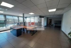 Location bureaux Nîmes - Proche gare TGV et autoroute