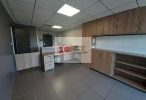 Location bureaux Nîmes - Proche gare TGV et autoroute