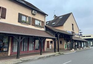 Local commercial à louer Saint-Lubin-des-Joncherets - Centre Leclerc