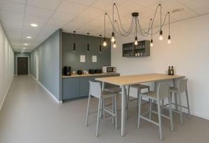 Location bureaux Paris 20 - Proche transports en commun