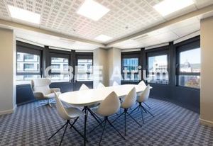Location bureaux Clermont-Ferrand centre-ville - Vue Place de Jaude