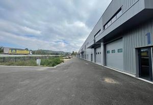Location cellules d'activité Bourgoin-Jallieu - Parc neuf avec mezzanine