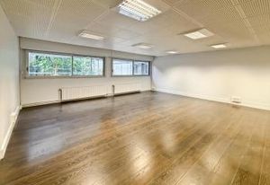 Bureaux à louer Paris 15 - Proche métro Porte de Versailles