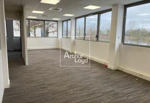 Location bureaux Grigny - Proche A6 et RER D